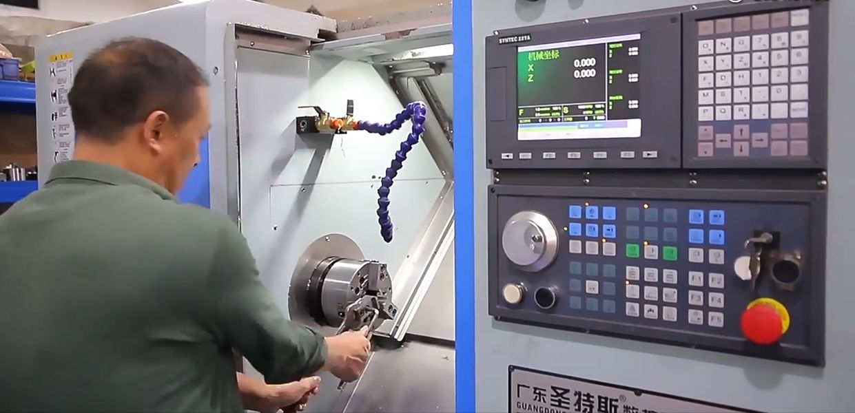 Dongguan Zhongwei Metal Products Co., Ltd γραμμή παραγωγής του κατασκευαστή